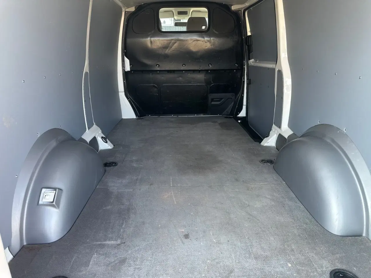 Billede 12 - VW Transporter 2,0 TDi 150 Kassevogn lang