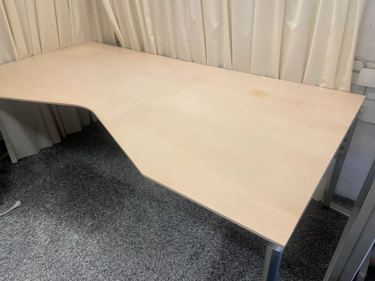 Billede 1 - Skrivebord (Rumas)