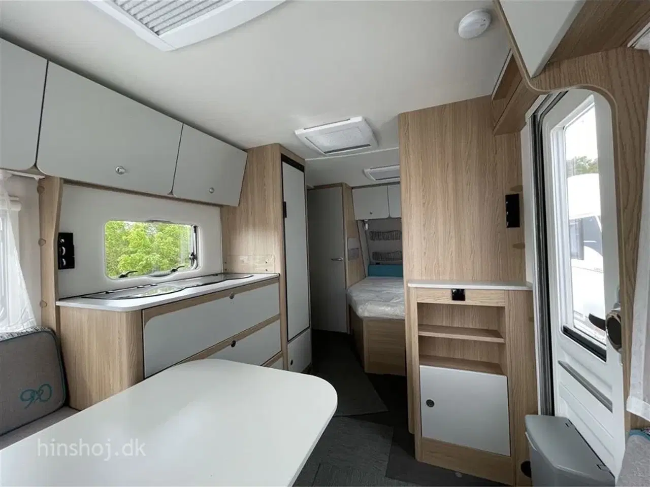 Billede 5 - 2022 - Dethleffs Aero 470 FR "90 Years"    Dethleffs med Fransk dobbeltseng fra Hinshøj Caravan A/S