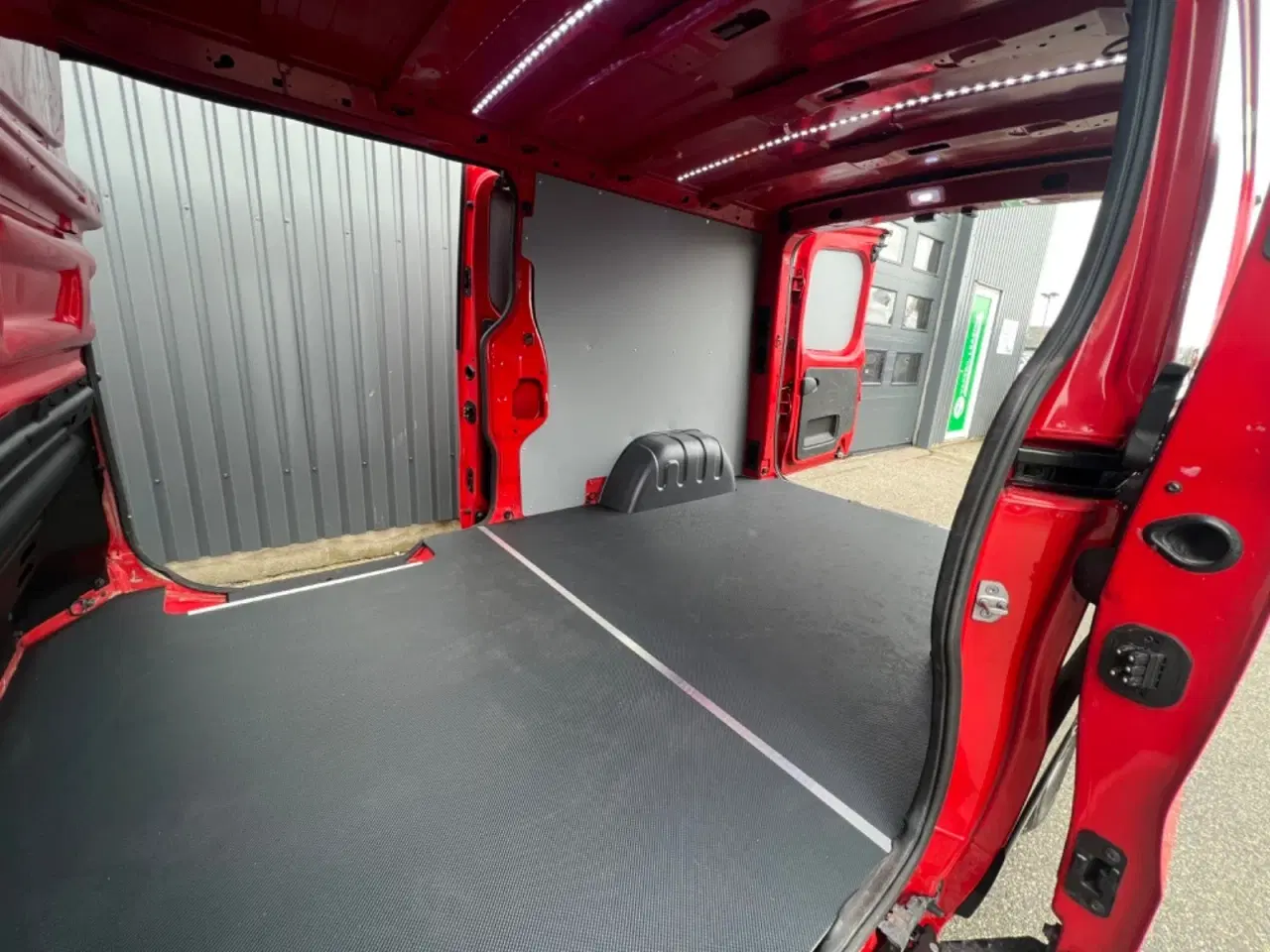 Billede 9 - Renault Trafic T29 2,0 dCi 120 L2H1