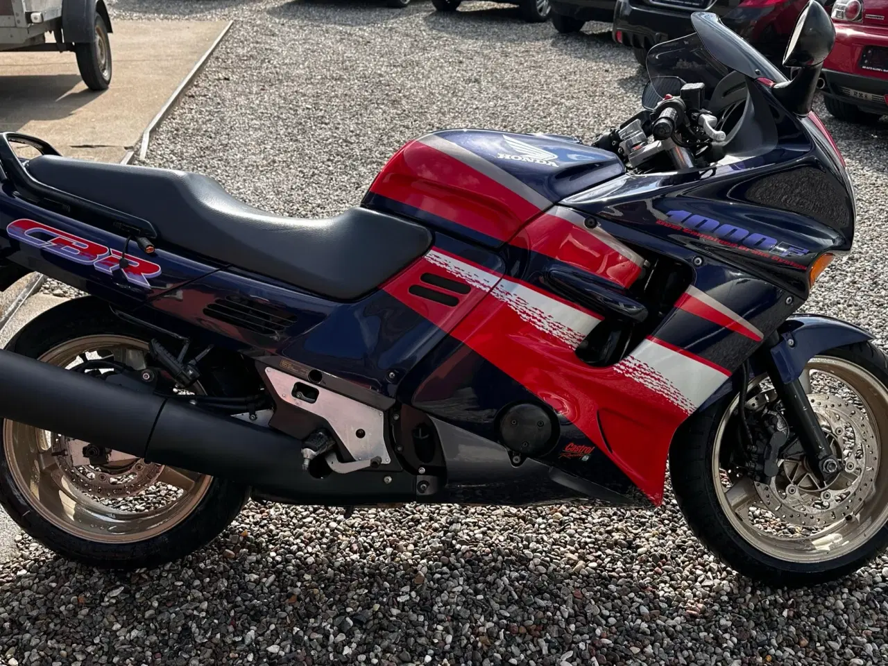 Billede 4 - HONDA CBR 1000F.