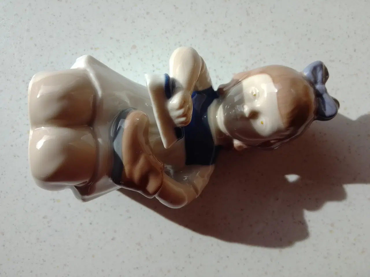 Billede 7 - Poselæns figur pige