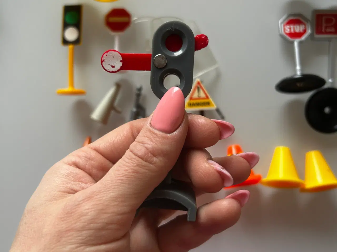 Billede 6 - Playmobil vej skilte med figurer