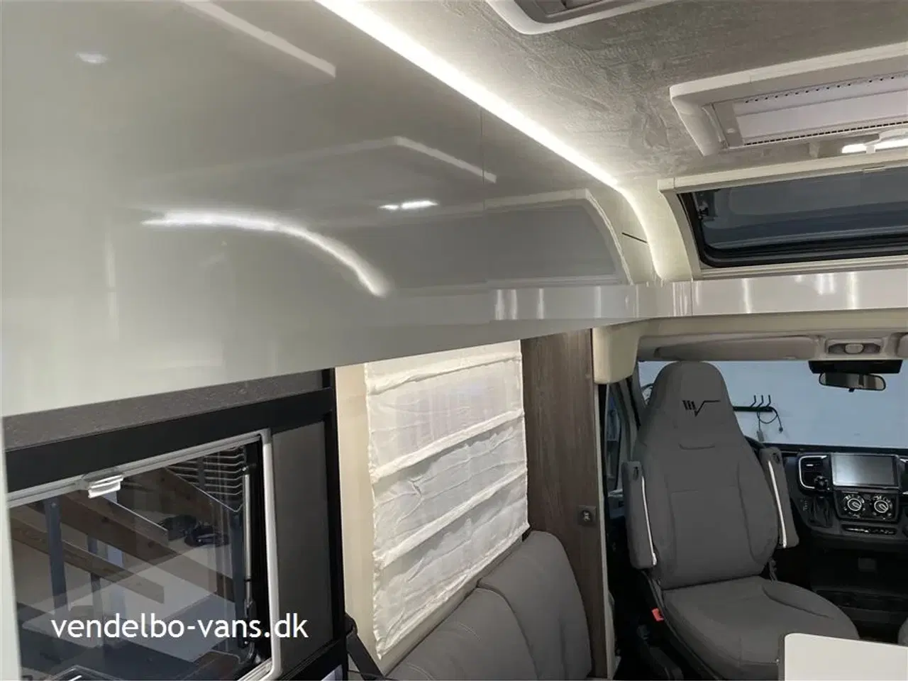 Billede 29 - 2025 - Mobilvetta KEA Kompakt 64   Ny kompakt modelserie fra Mobilvetta (smallere, lavere, kortere, lettere) - KEA 64 med enkeltsenge