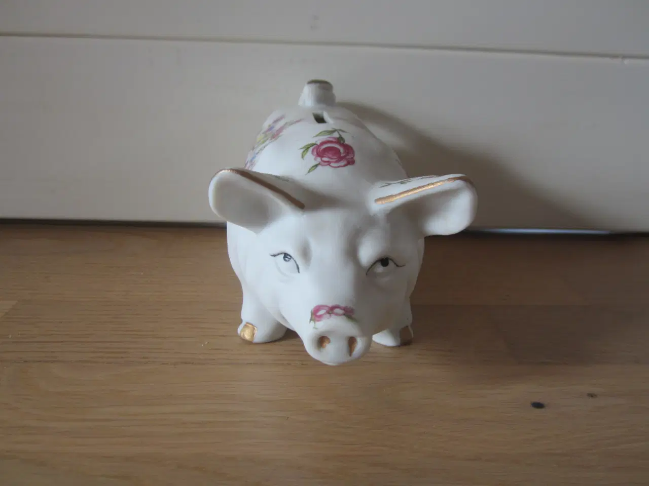 Billede 3 - Skøn måske gammel og håndmalet sparebøsse med prop