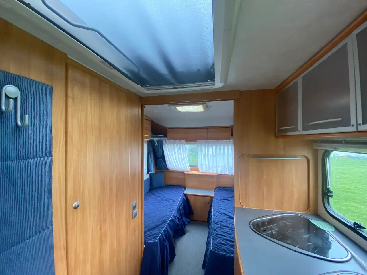 Billede 3 - 2006  Adria adora  472  enkelt seng 