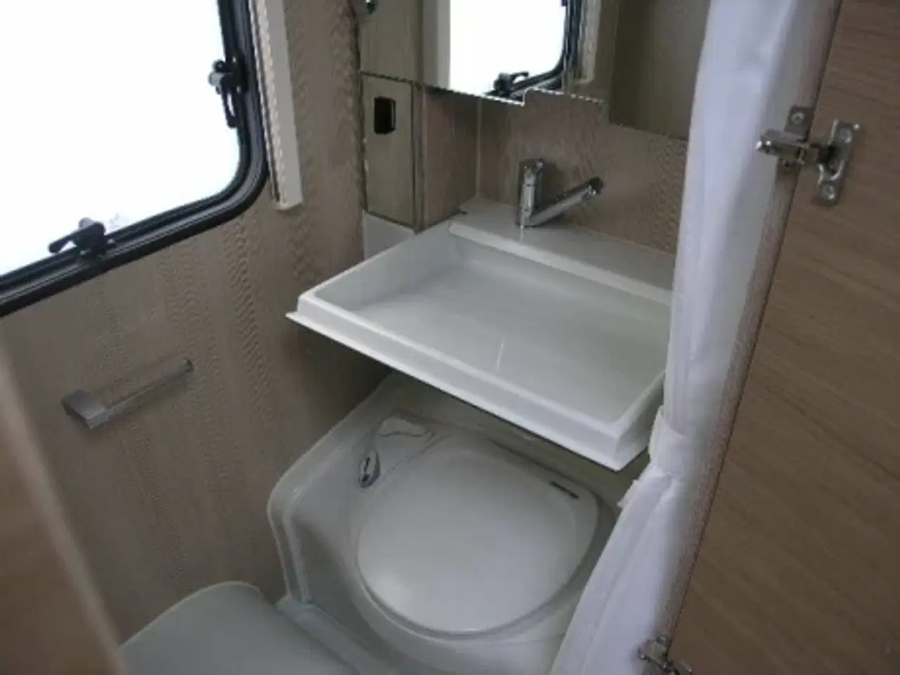 Billede 10 - Adria Adora 613 UL