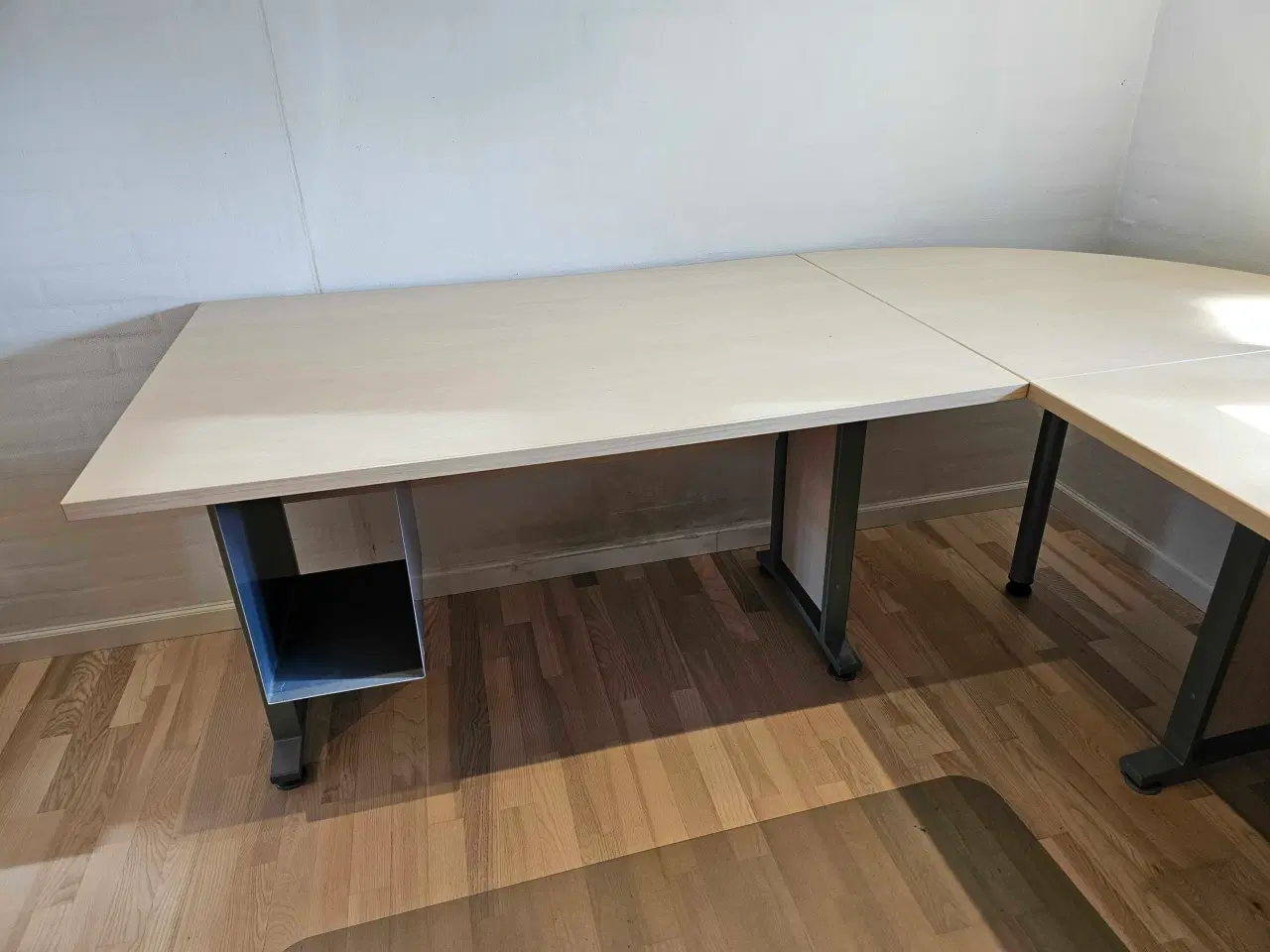 Billede 3 - Hjørne skrivebord 