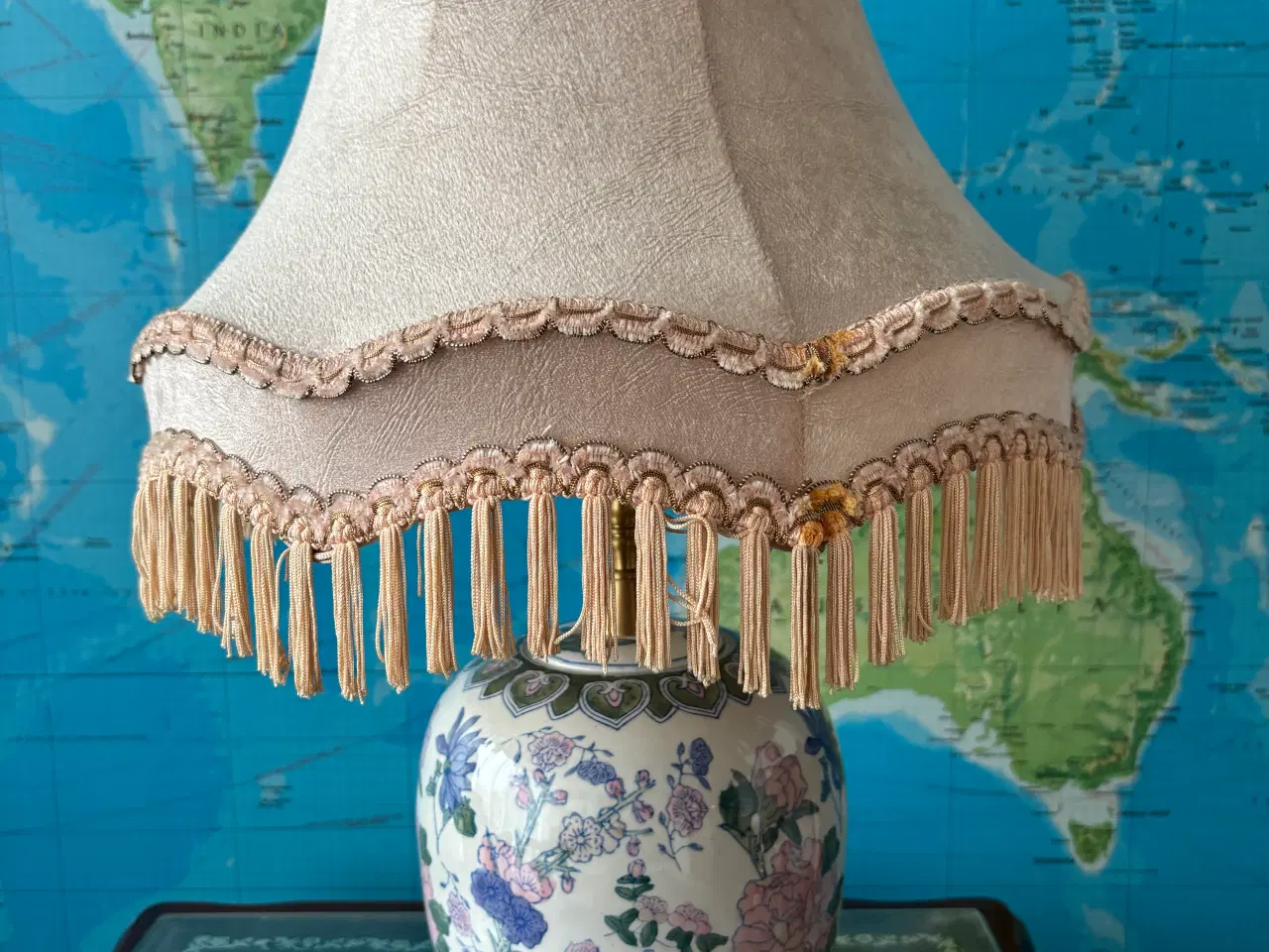Billede 1 - Bordlampe, porcelæn