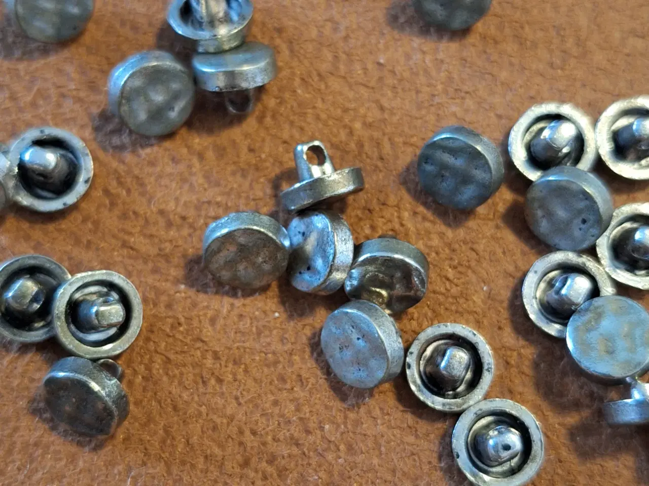 Billede 2 - Metal knapper 