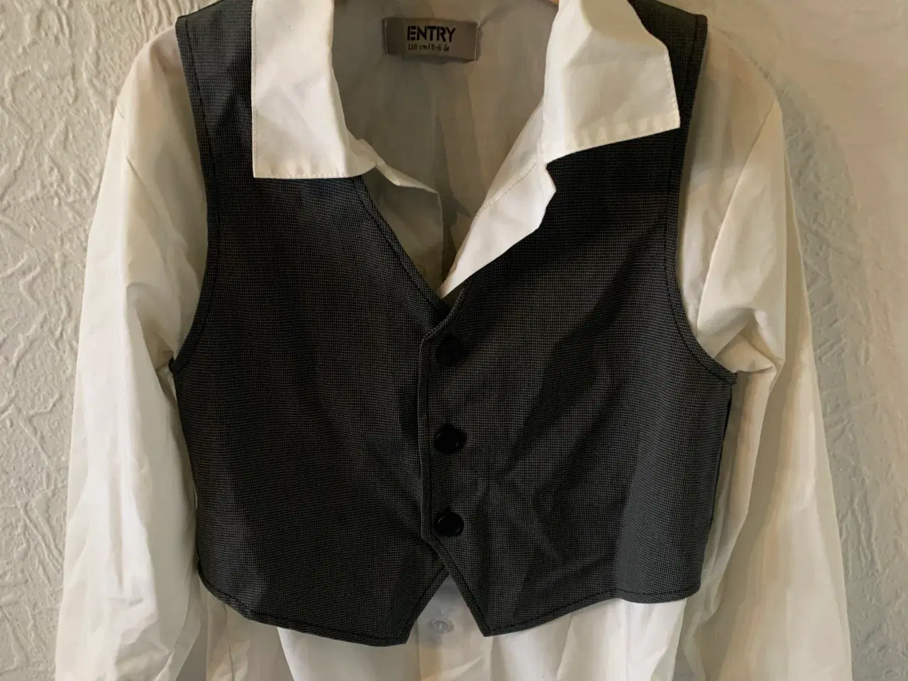 Billede 1 - Drengetøj, skjorte og vest
