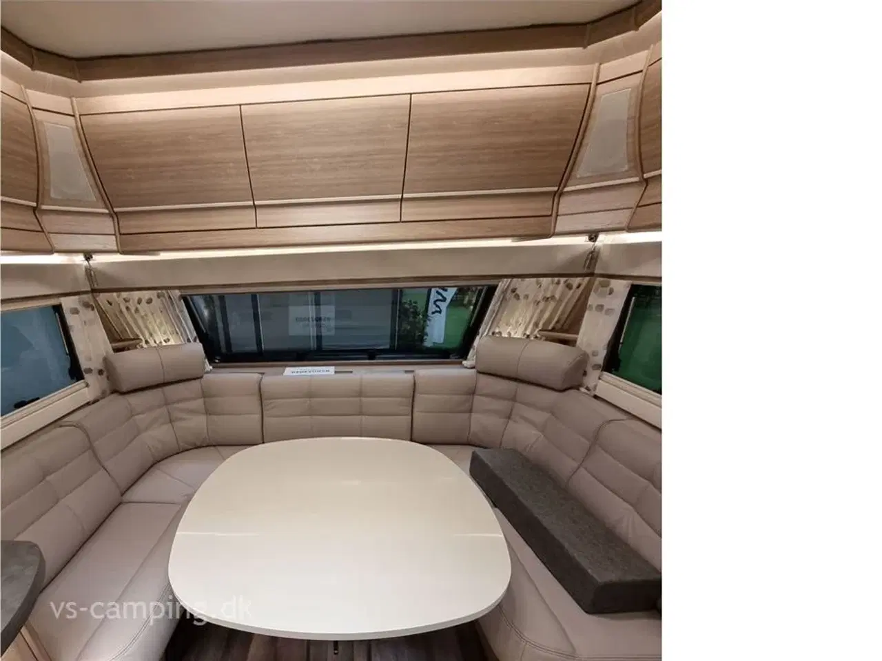 Billede 5 - 2023 - Kabe Royal 560 GLE KS B8   HELÅRSVOGN MED FRITSTÅENDE DOBBELTSENG