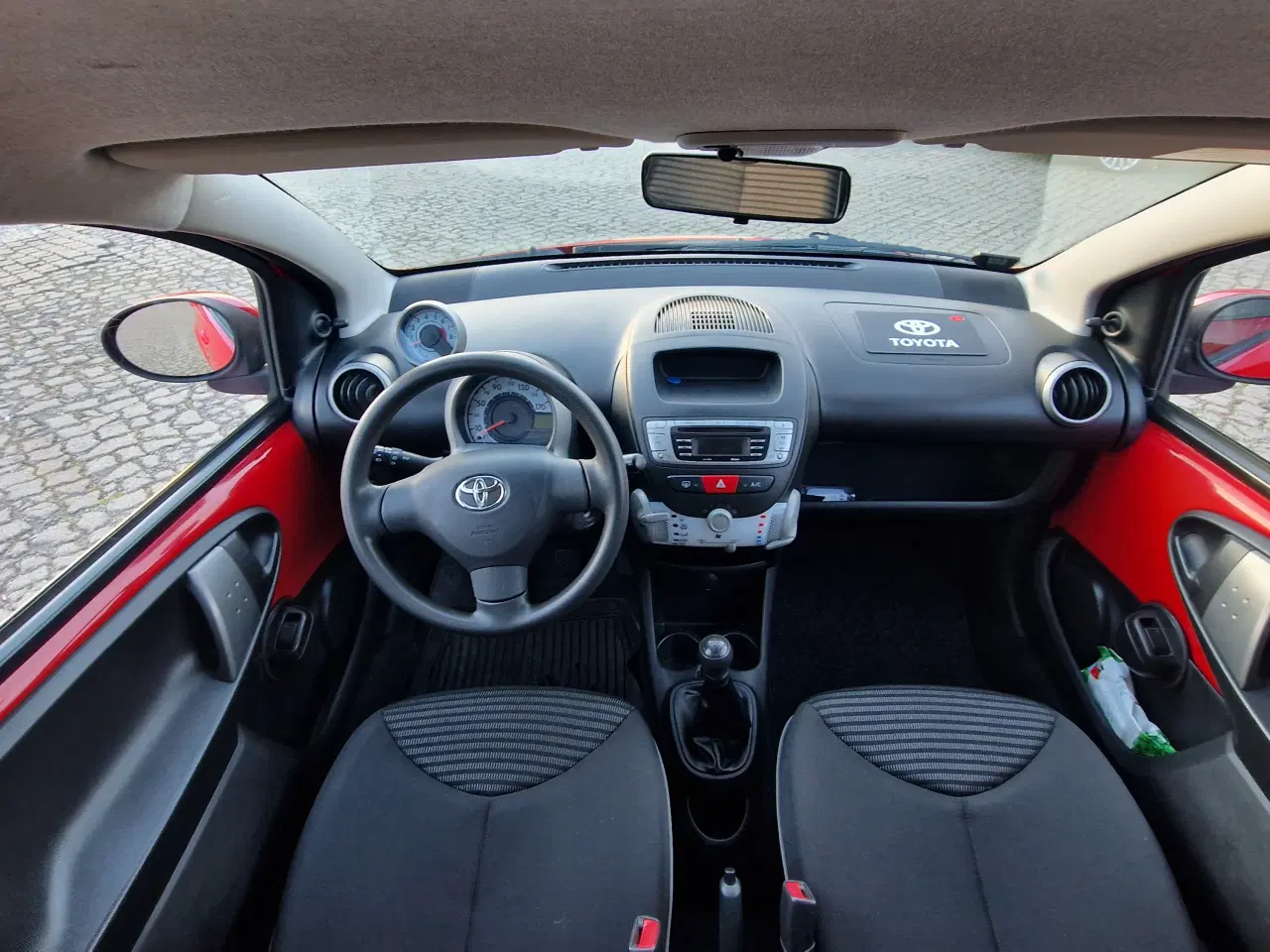 Billede 8 - Toyota aygo lav km.