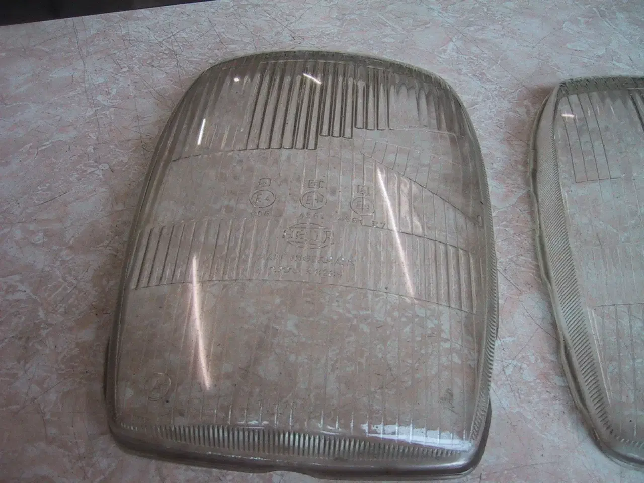 Billede 2 - Forlygte glas Mercedes  / 8  