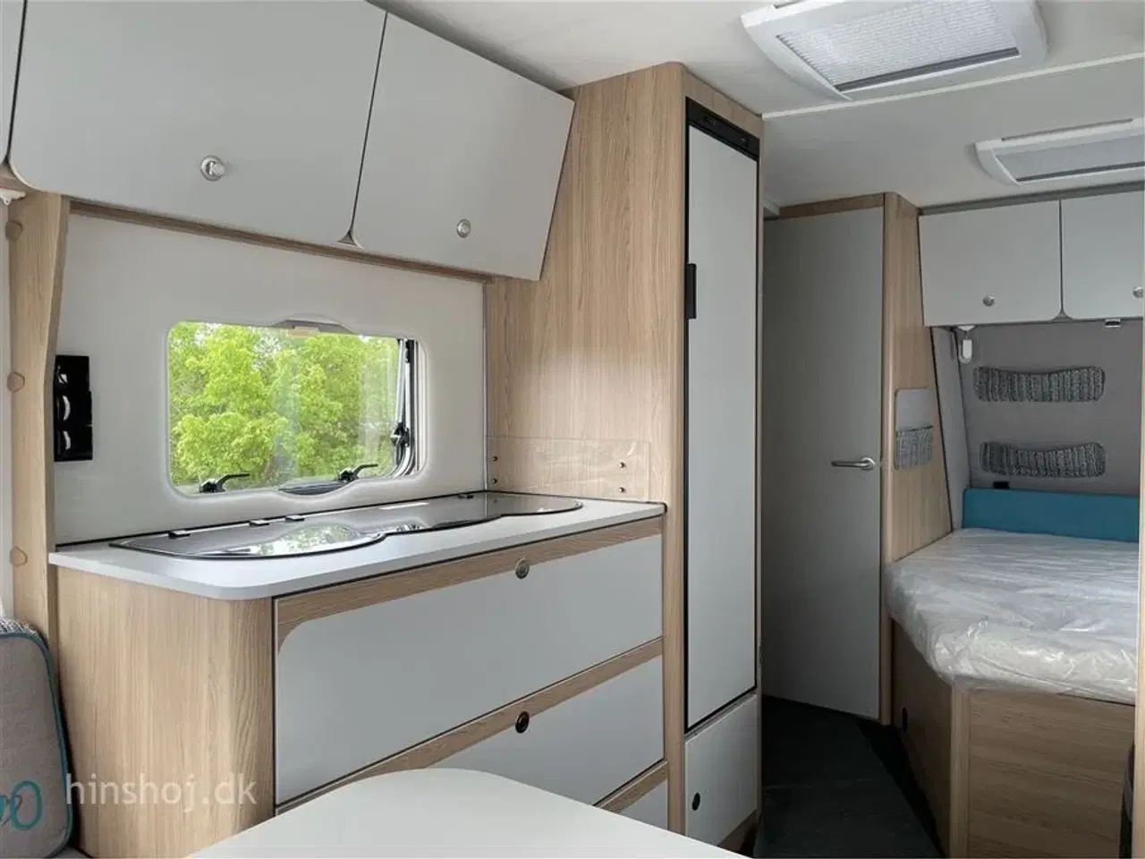 Billede 21 - 2022 - Dethleffs Aero 470 FR "90 Years"    Dethleffs med Fransk dobbeltseng fra Hinshøj Caravan A/S