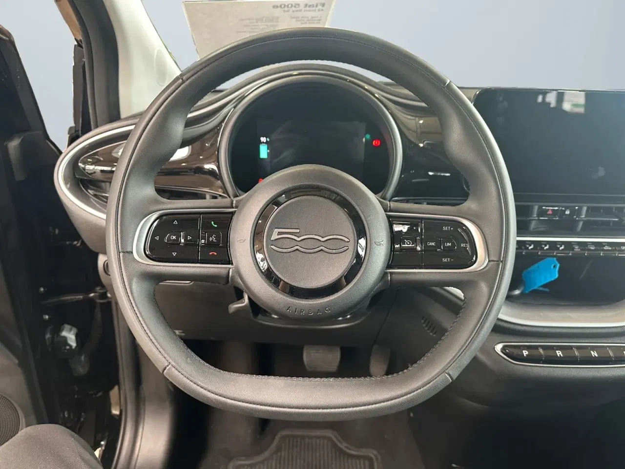 Billede 13 - Fiat 500e 42 Icon Sky