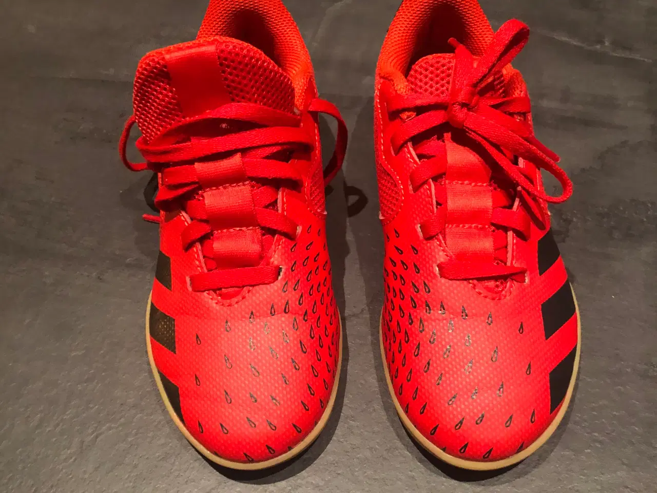 Billede 2 - Adidas indendørssko str 31