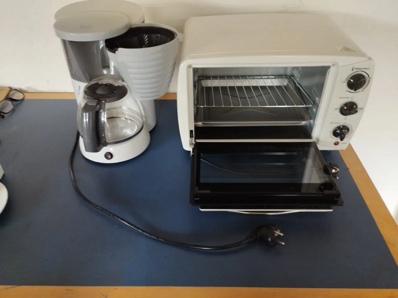 Billede 2 - Lille ovn  og kaffemaskine 