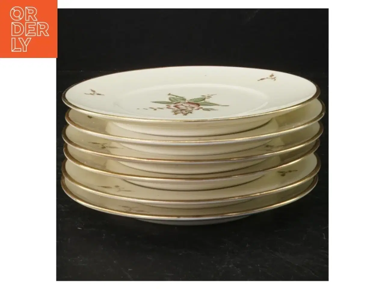 Billede 1 - Porcelænstallerkener med blomstermotiv fra B&G
