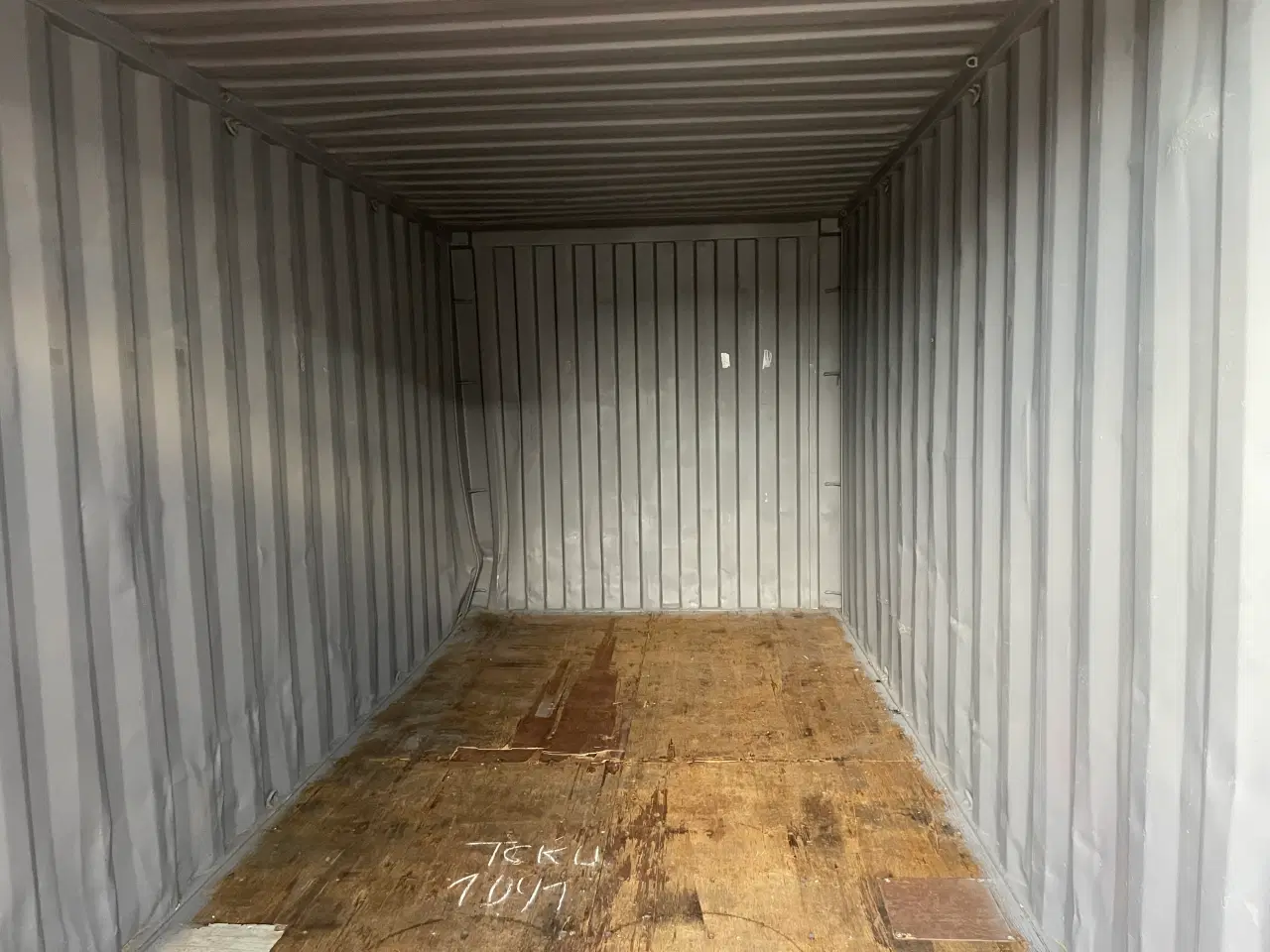 Billede 2 - 20 fods Container- ID: TCKU 198104-1