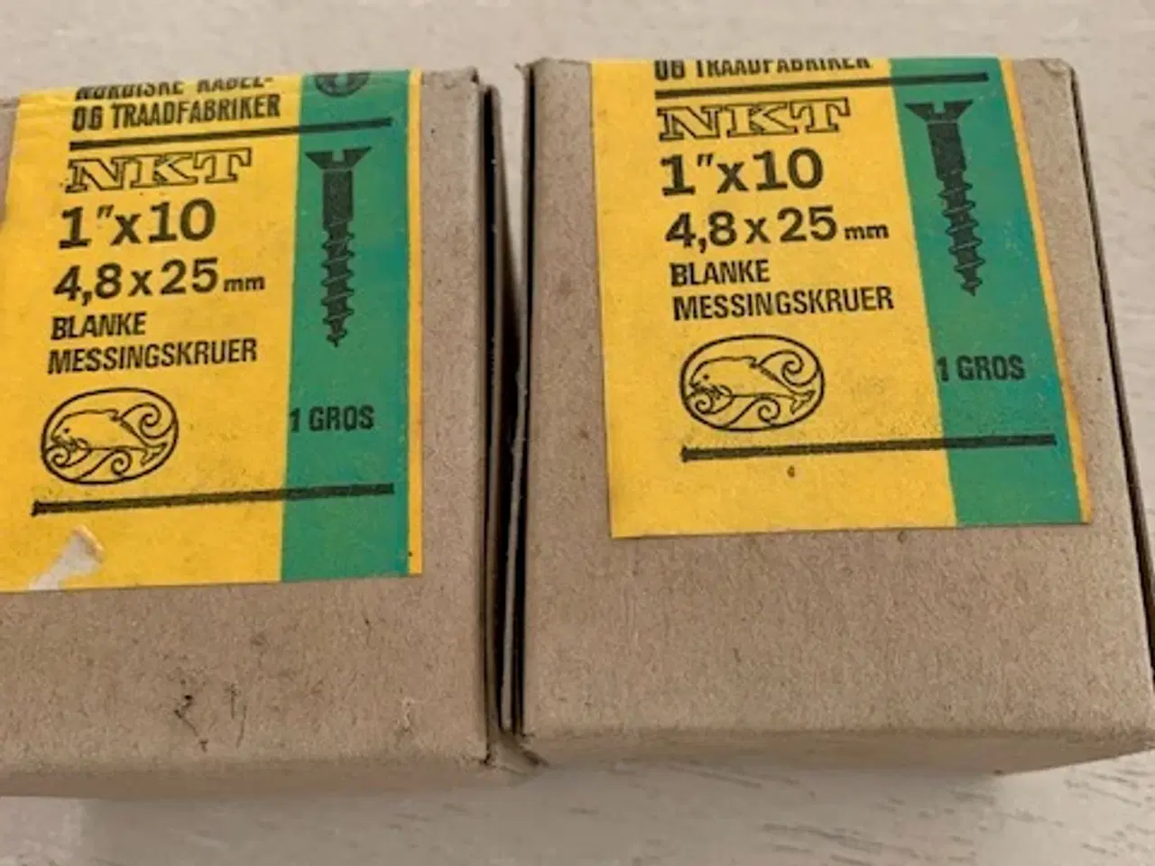 Billede 2 - 2 pakker NKT blanke messingskruer 4,8x25 mm