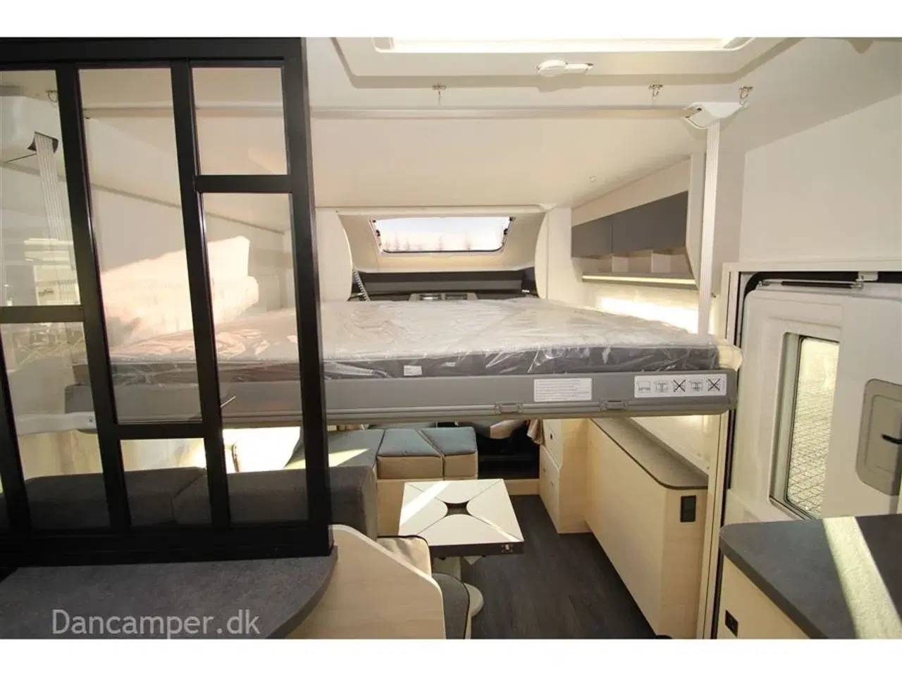 Billede 29 - 2023 - Chausson 660 Titanium ULTIMATE   Chausson 660 Titanium ULTIMATE - 170 HK og 6 trins automatgear. Designet vundet den Europæiske innovationspris.