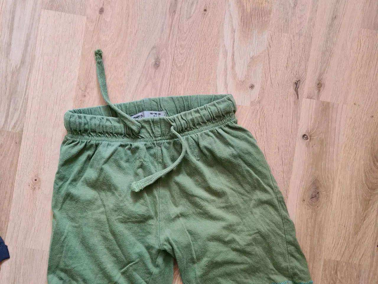 Billede 5 - Shorts str 110/116