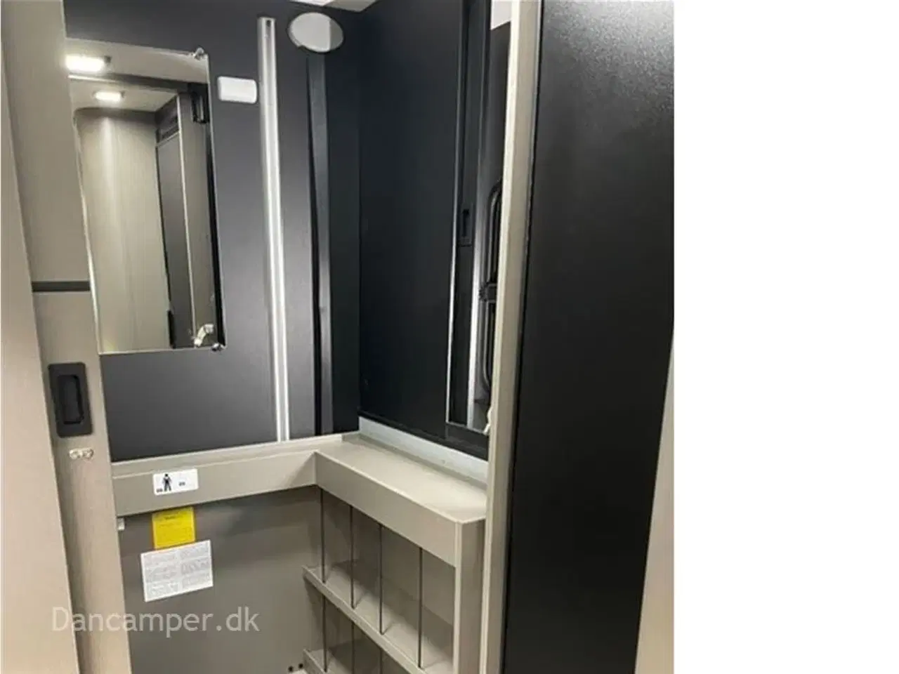 Billede 15 - 2024 - Chausson X650 Exclusive line    Camper med stor Lounge og siddegruppe, sænkeseng, stor garage, Connect-, Artic- og X-tilbehørspakke,