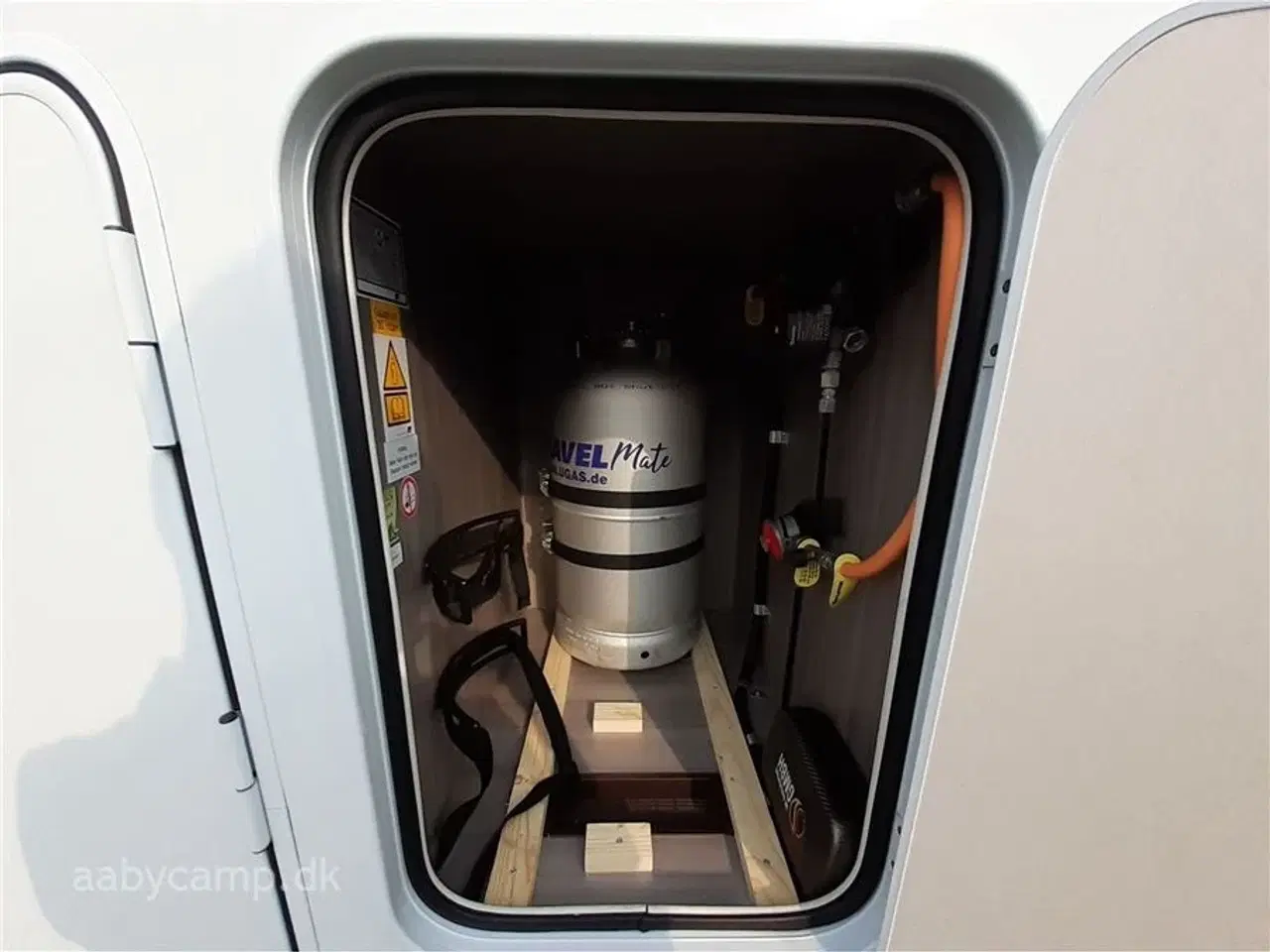 Billede 21 - 2022 - Hobby Ontour Edition V65 GE   solceller. elektrisk indgangstrin og markise. hæve/sænke cykelstativ. gasalarm.batteri. LPG gas system.