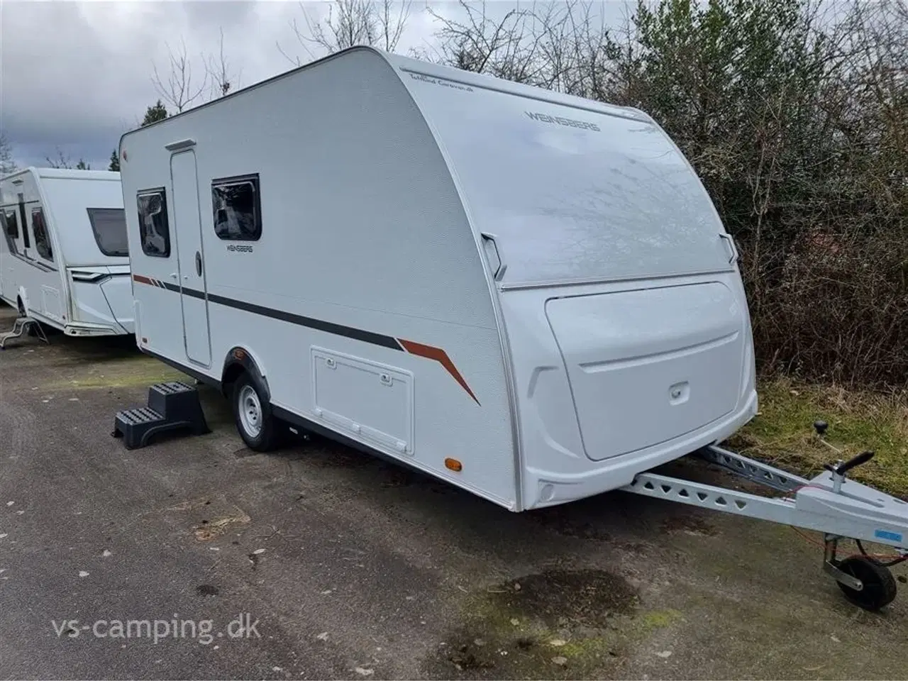 Billede 1 - 2024 - Weinsberg CaraCito 470 EU E-Power   RUMMELIG CAMPINGVOGN MED ENKELTSENGE MED LAV EGENVÆGT