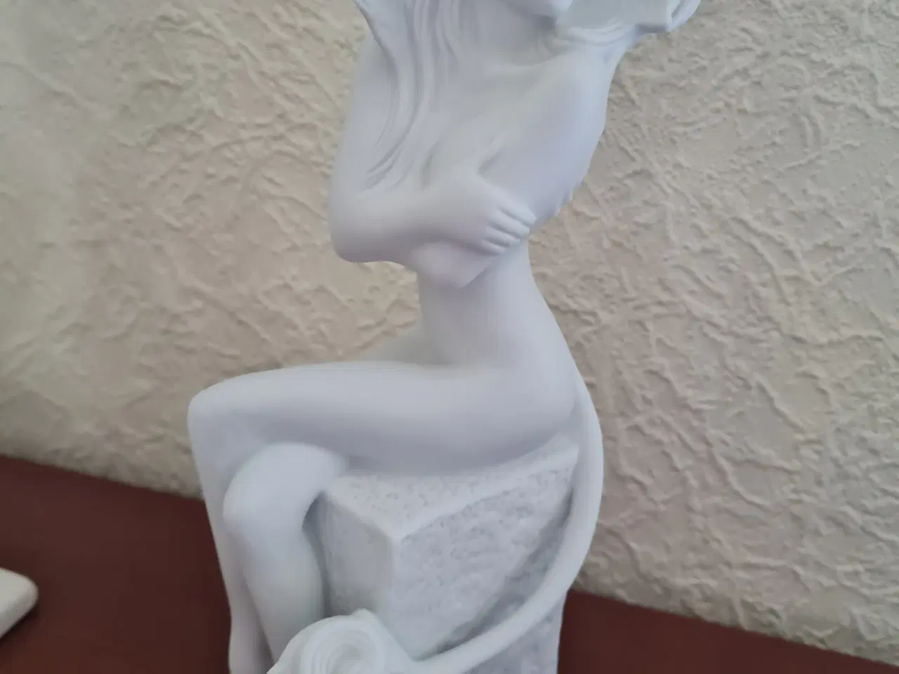 Billede 2 - SØGER copenhagen royal stjernetegn kvinde figur 
