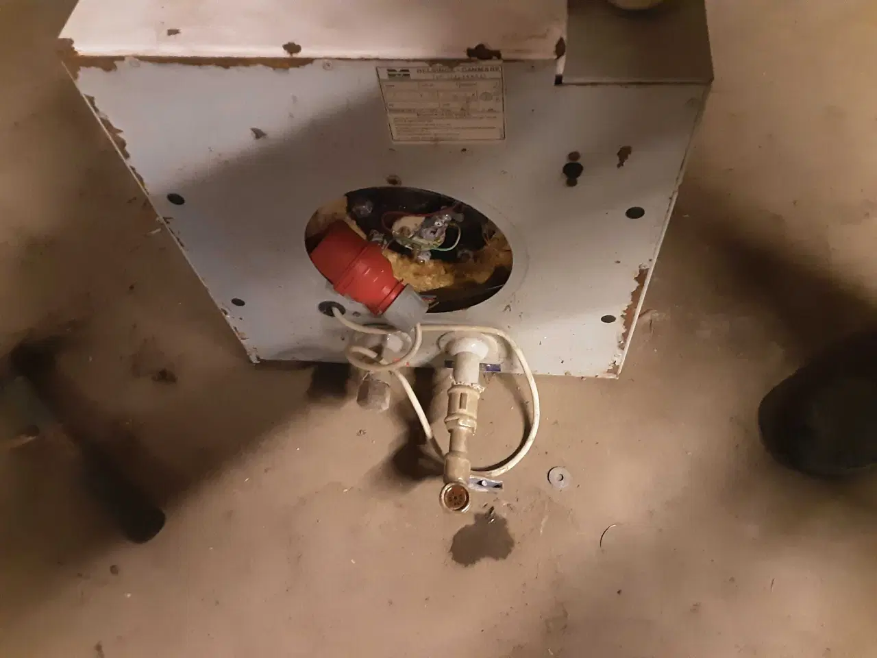 Billede 4 - Varmvandsbeholder med elpatron 110L