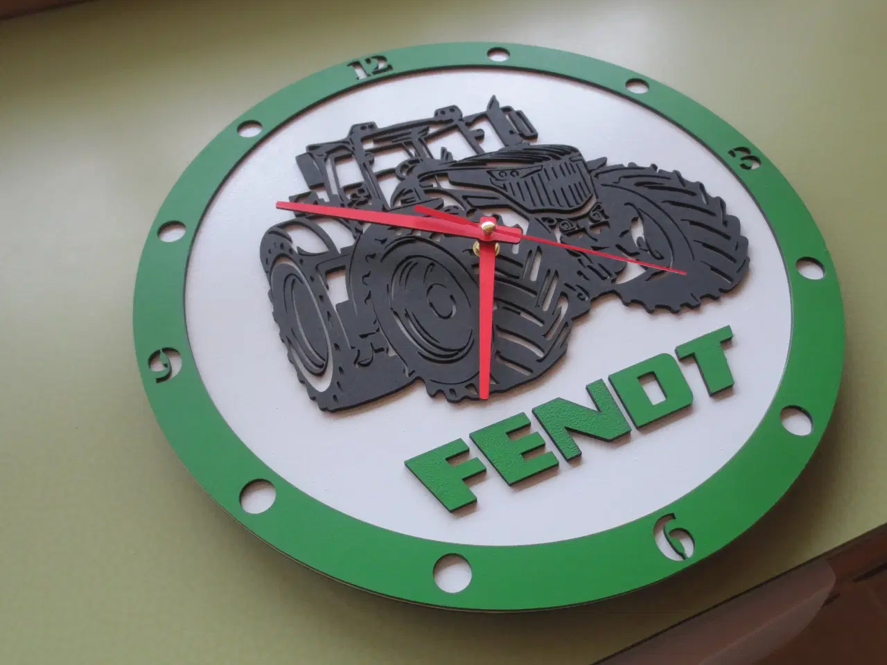 Billede 2 - 1 stk Fendt Vægur Diameter 36 cm 
