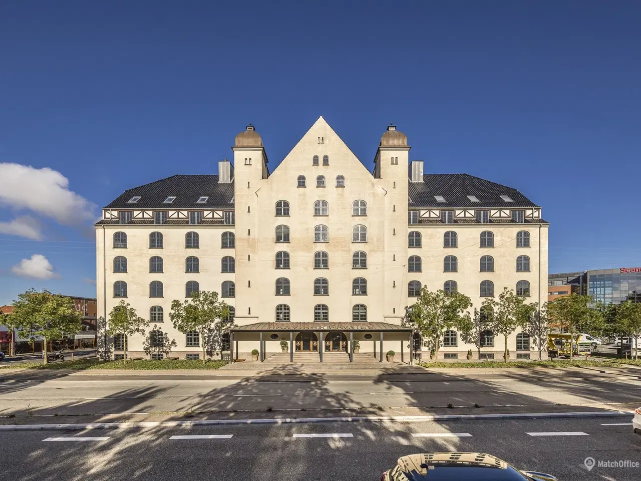 Billede 5 - “We have officially moved in and we are already lovin’ it!“