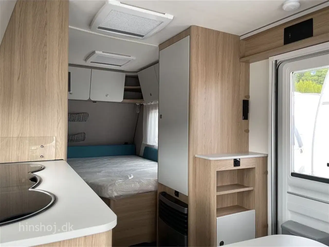 Billede 22 - 2022 - Dethleffs Aero 470 FR "90 Years"    Dethleffs med Fransk dobbeltseng fra Hinshøj Caravan A/S