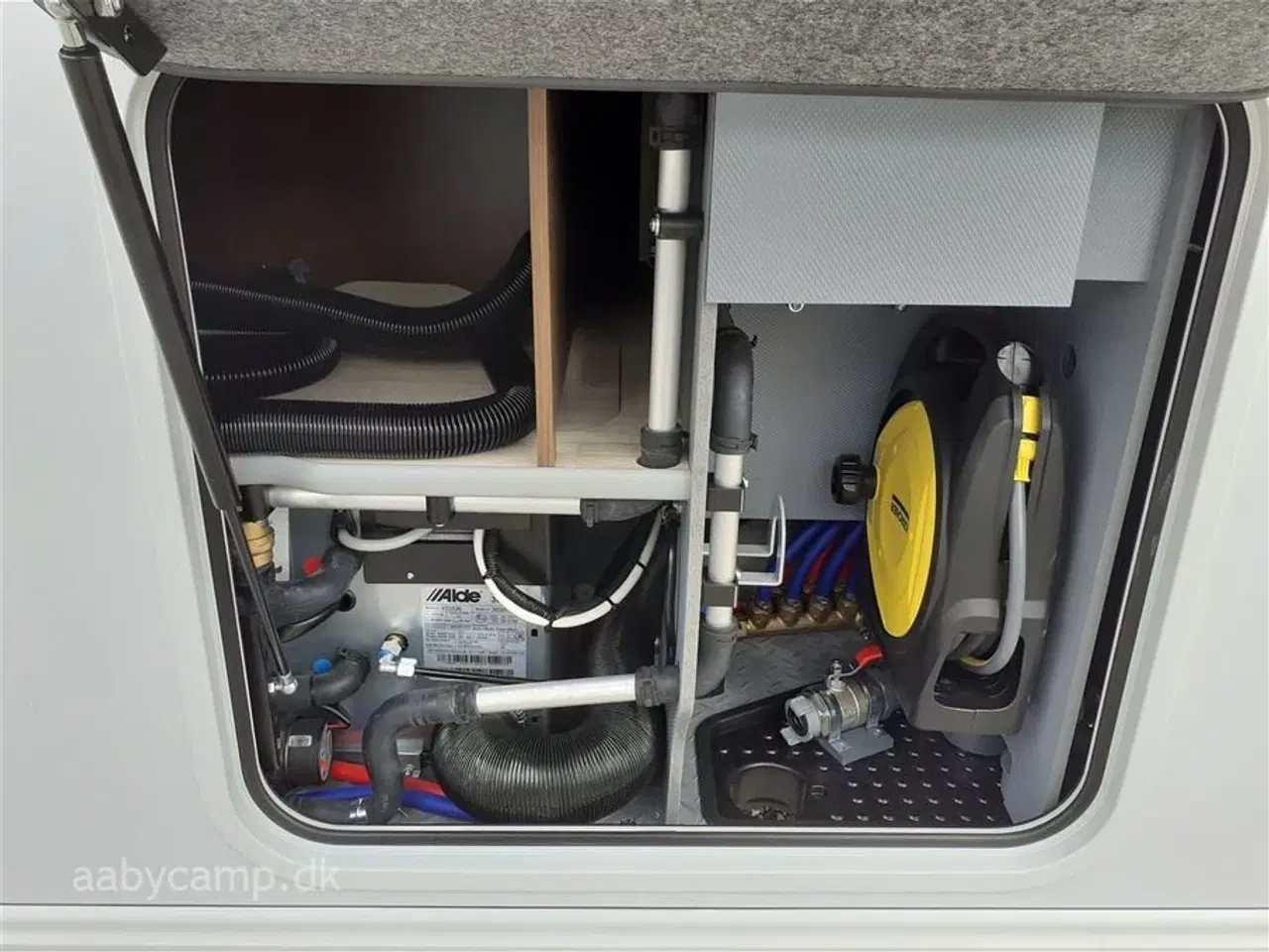 Billede 24 - 2025 - Frankia Platin Pure I 7400 GD Edition   Top udstyret 5 Stjernet Camper på Mercedes