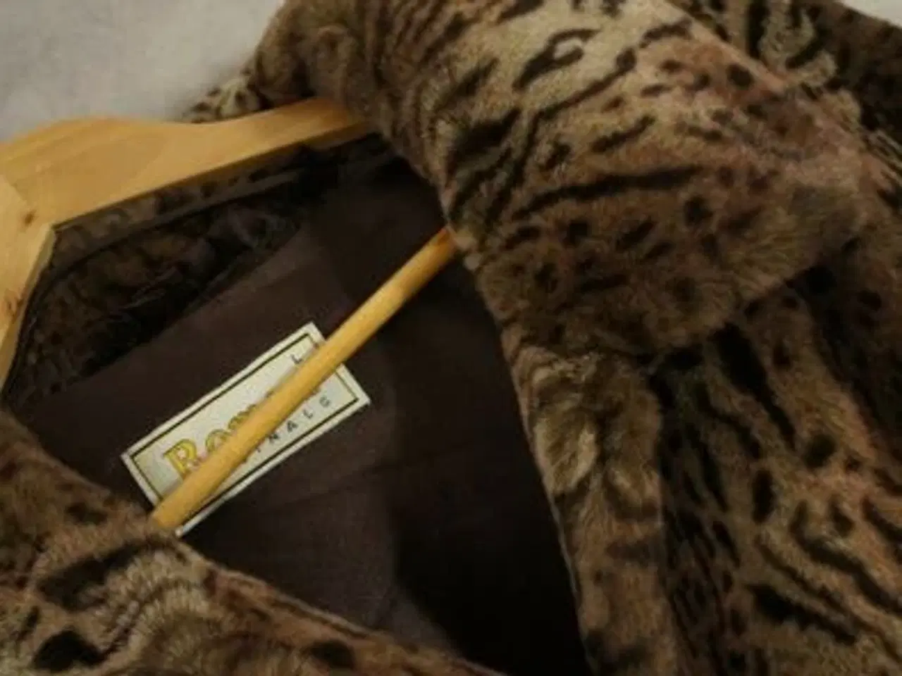 Billede 2 - Jakke.Roman Orginals-Leopard Faux Fur.Str:40/42