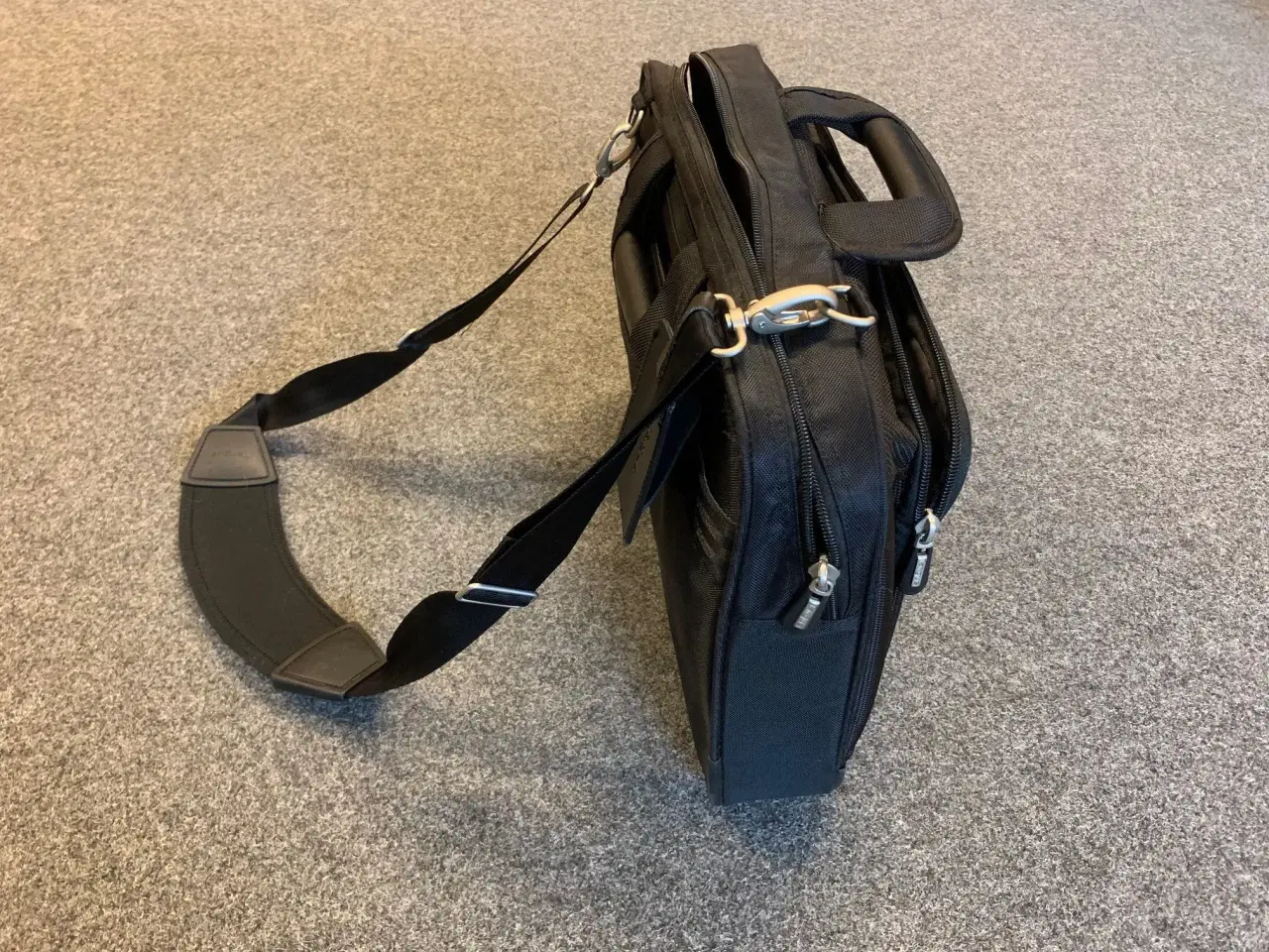 Billede 3 - Targus computertaske