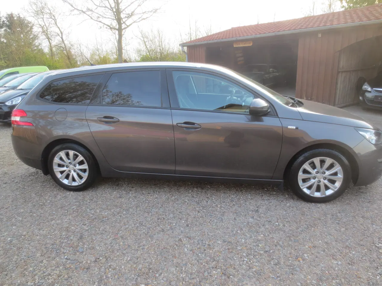 Billede 5 - Peugeot 308 1.6 Blue HDi Stc år 2016. 