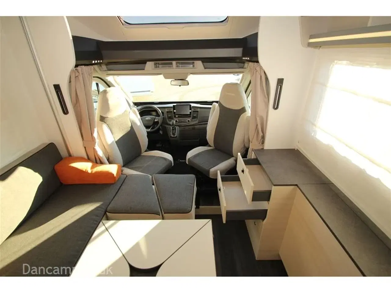 Billede 27 - 2023 - Chausson 660 Titanium ULTIMATE   Chausson 660 Titanium ULTIMATE - 170 HK og 6 trins automatgear. Designet vundet den Europæiske innovationspris.