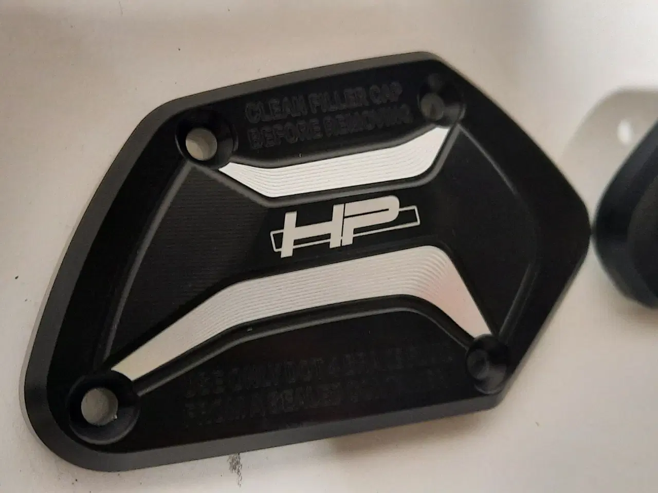 Billede 2 - BMW "HP" Dæksel f/ bremse/kobling R1250GS/R1250RT