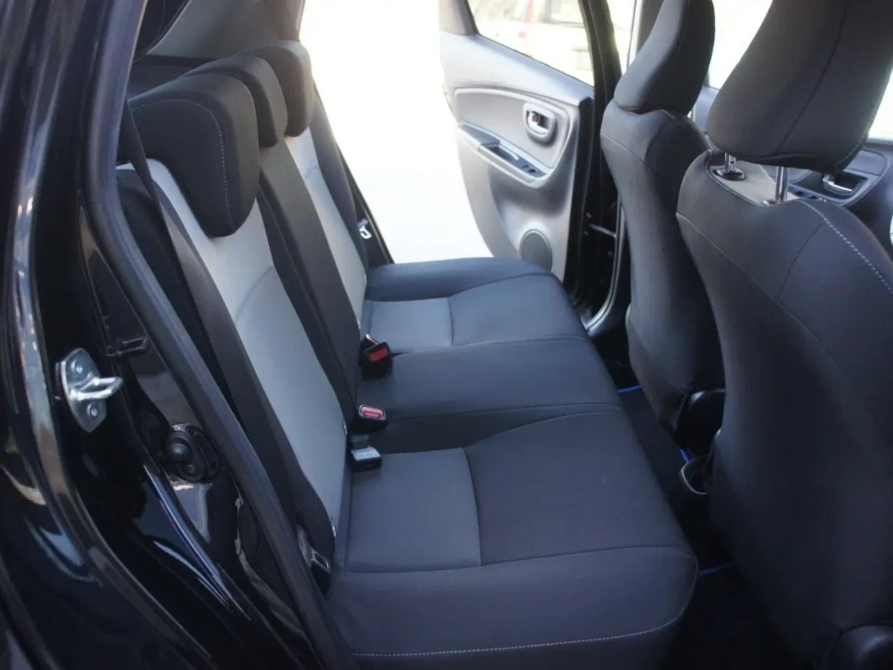 Billede 14 - Toyota Yaris 1,5 Hybrid CHIC e-CVT