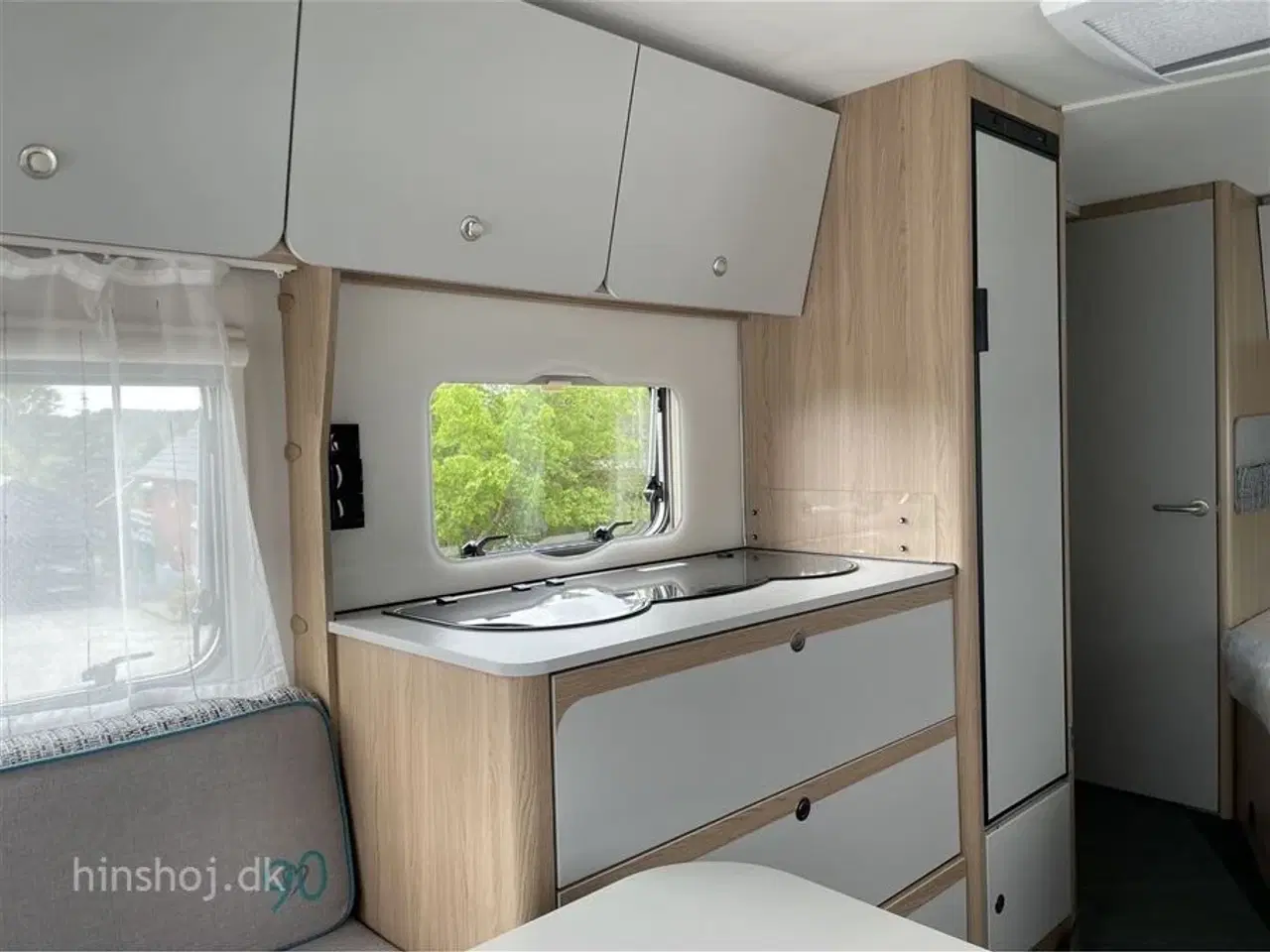 Billede 7 - 2022 - Dethleffs Aero 470 FR "90 Years"    Dethleffs med Fransk dobbeltseng fra Hinshøj Caravan A/S