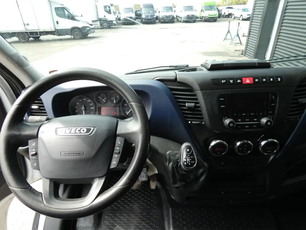 Billede 10 - Iveco Daily 35S16 12m3 2,3 D 156HK Van 8g Aut.