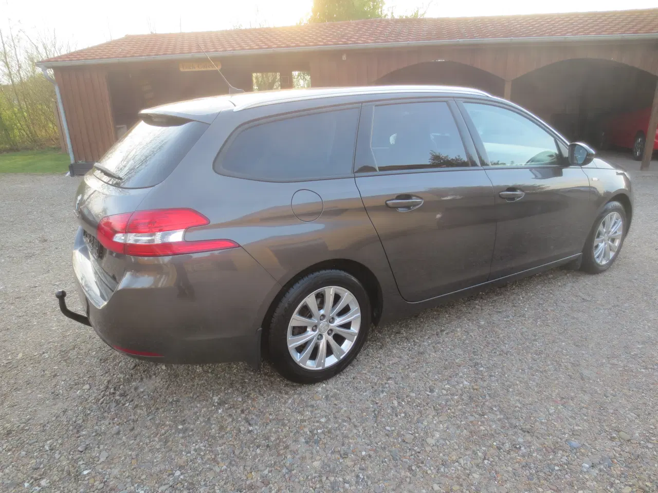 Billede 6 - Peugeot 308 1.6 Blue HDi Stc år 2016. 