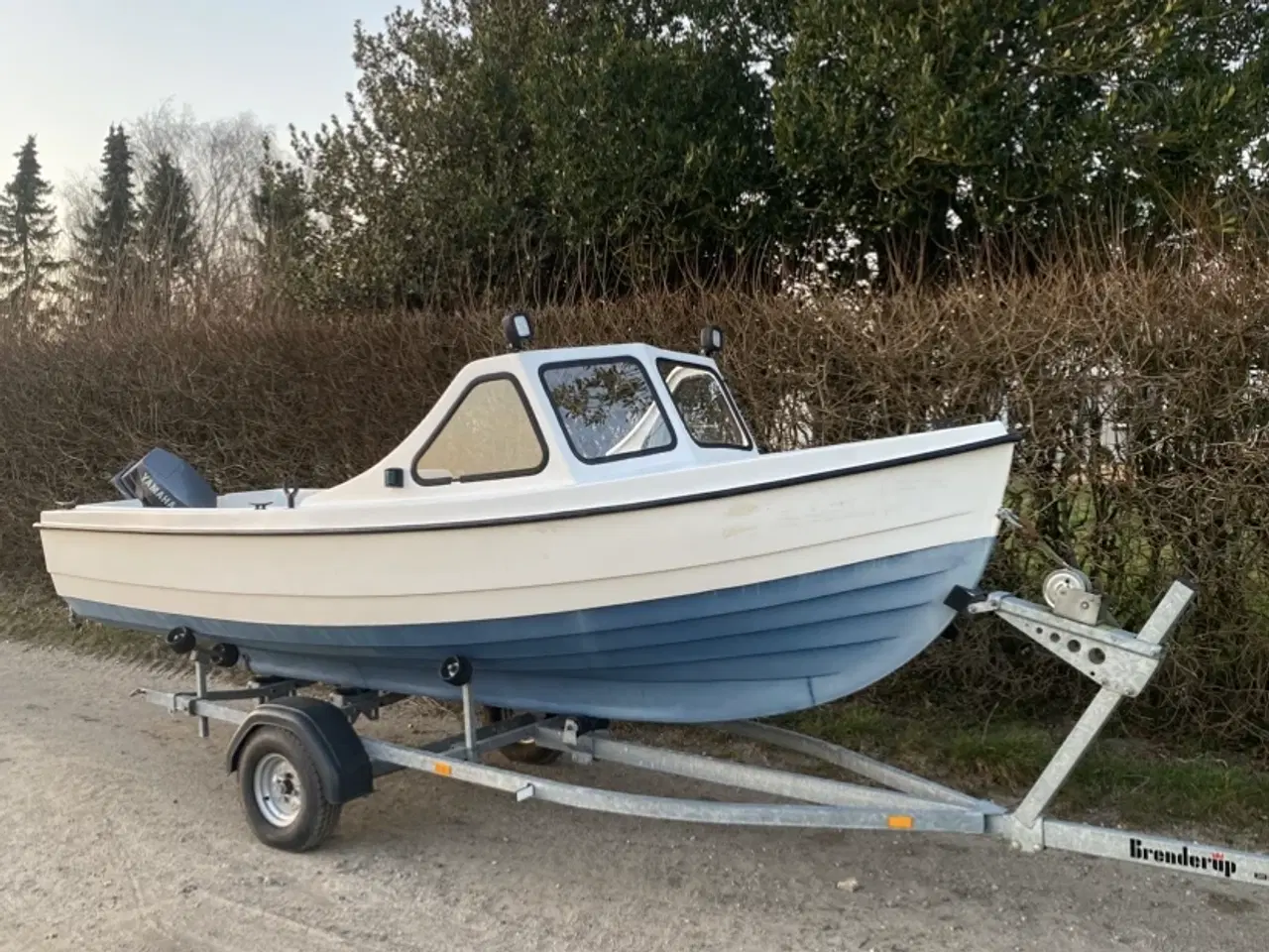Billede 1 - Jolle inklusiv motor og trailer
