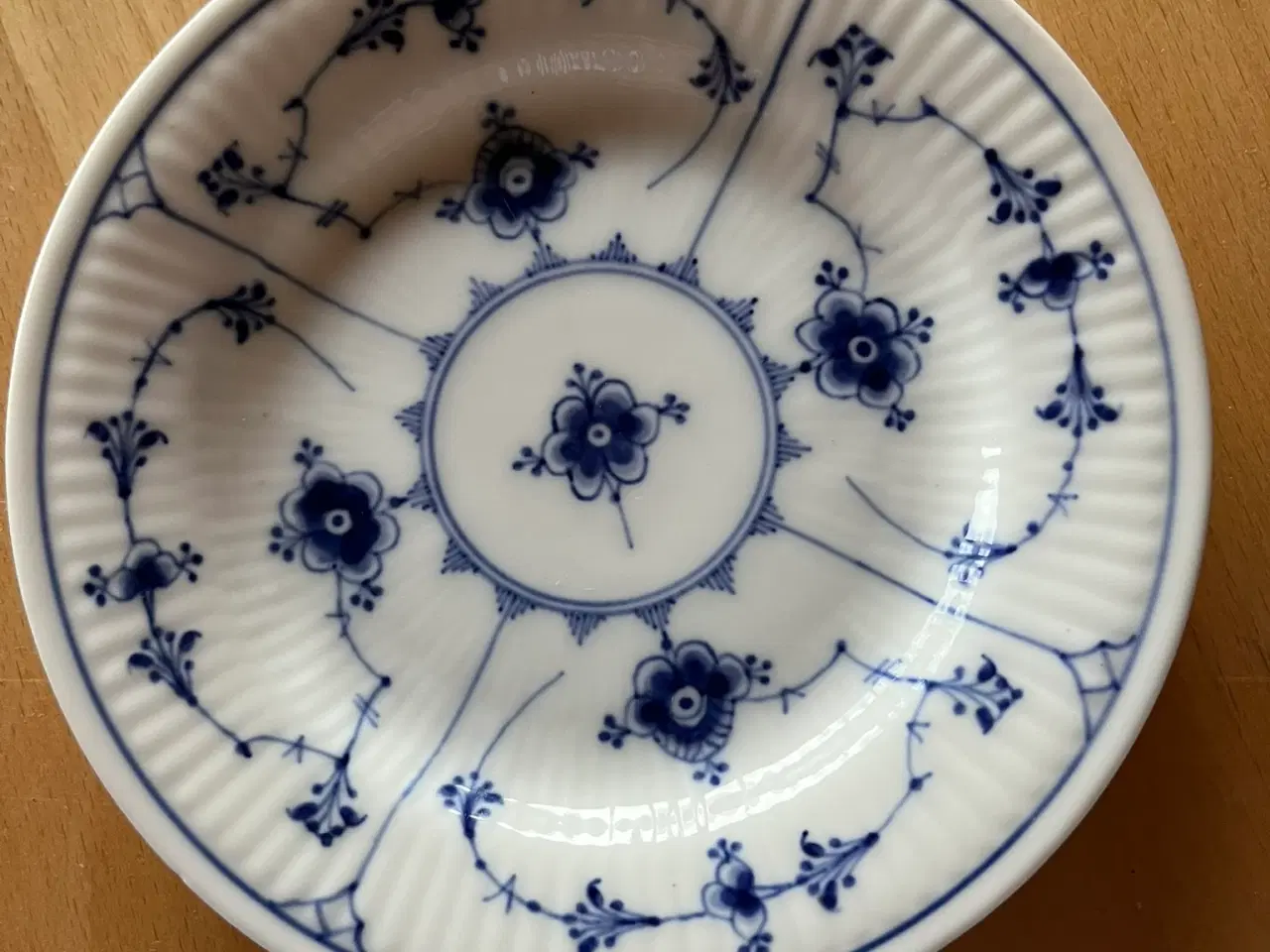 Billede 5 - Kgl. Porcelæn Musselmalet