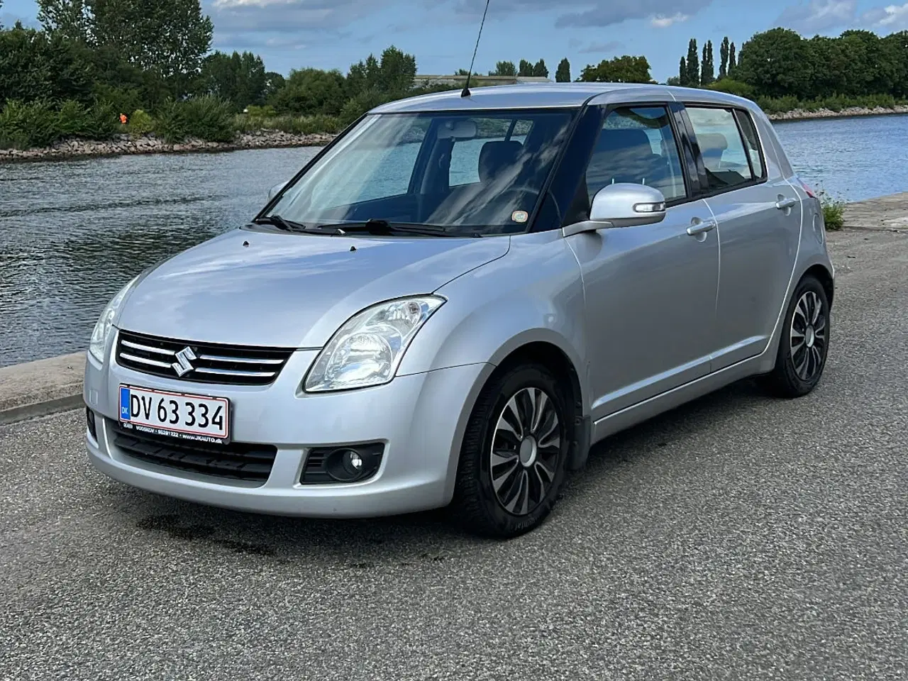 Billede 1 - NYSYNET SUZUKI SWIFT