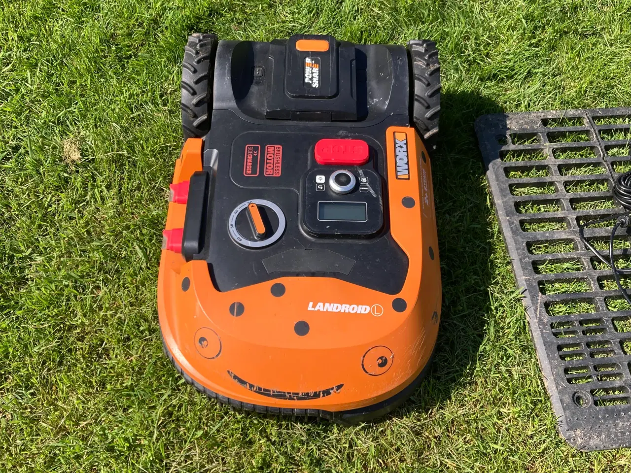 Billede 3 - Robot plæneklipper