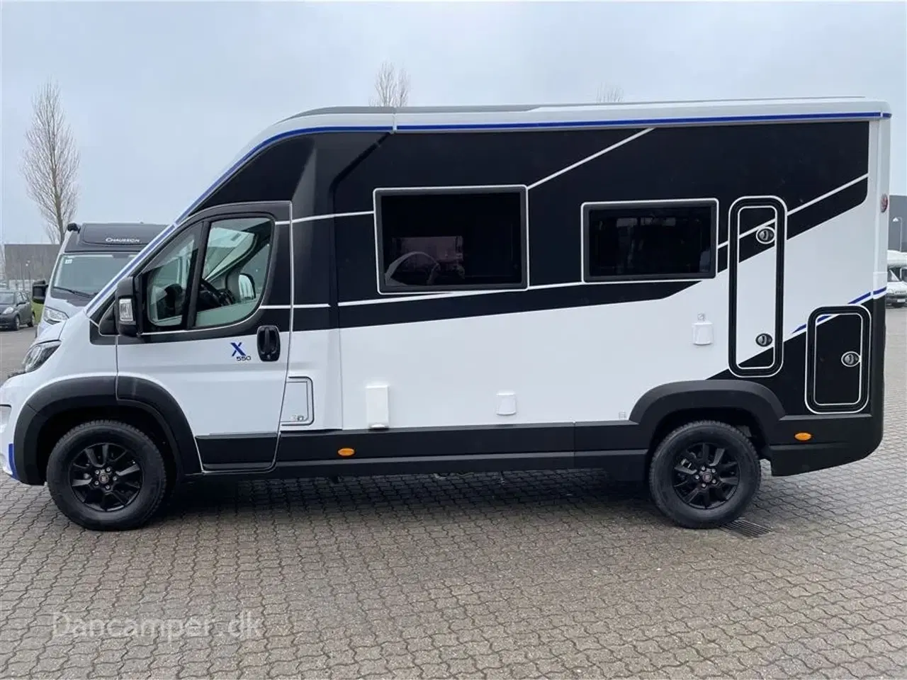 Billede 4 - 2024 - Chausson X550   Top moderne kvalitets-autocamper. Med stor Lounge og siddegruppe, sænkeseng,